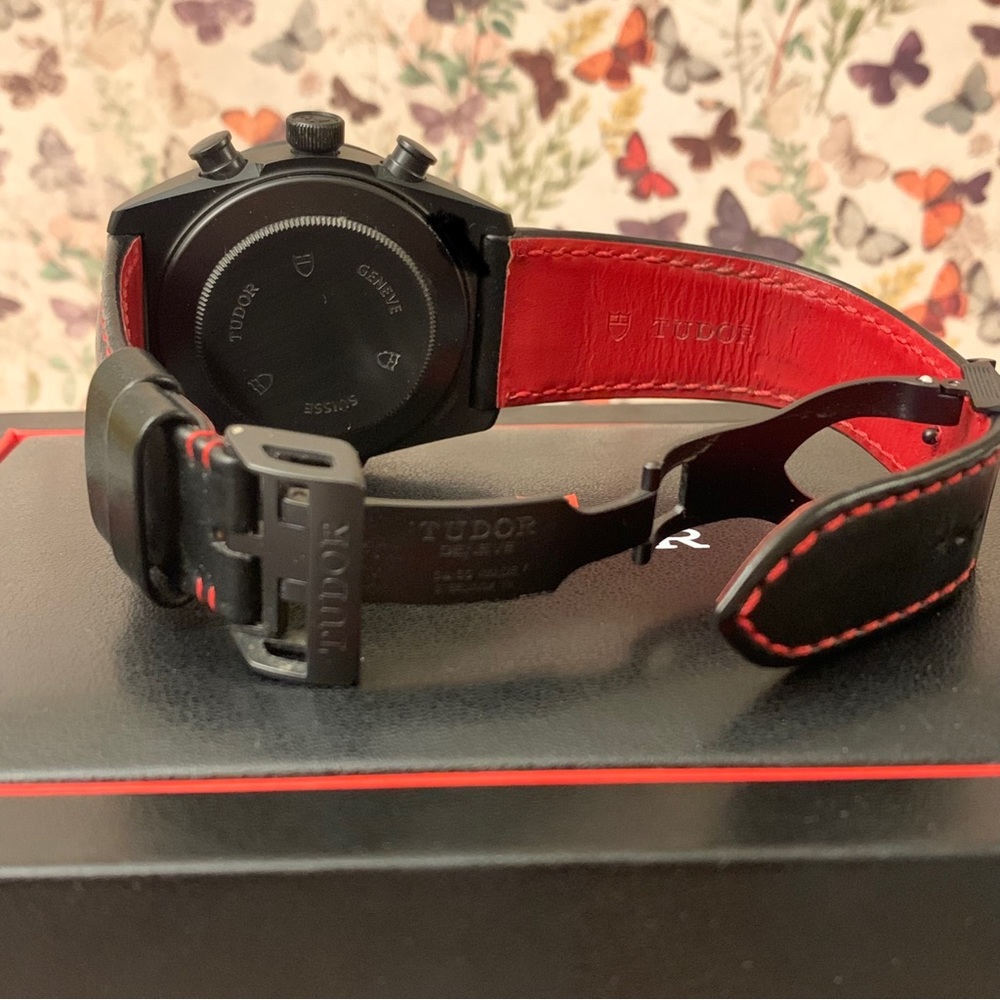 Tudor Fastrider black shield Ducati watch Black/Red/Black - Picture 9 of 14